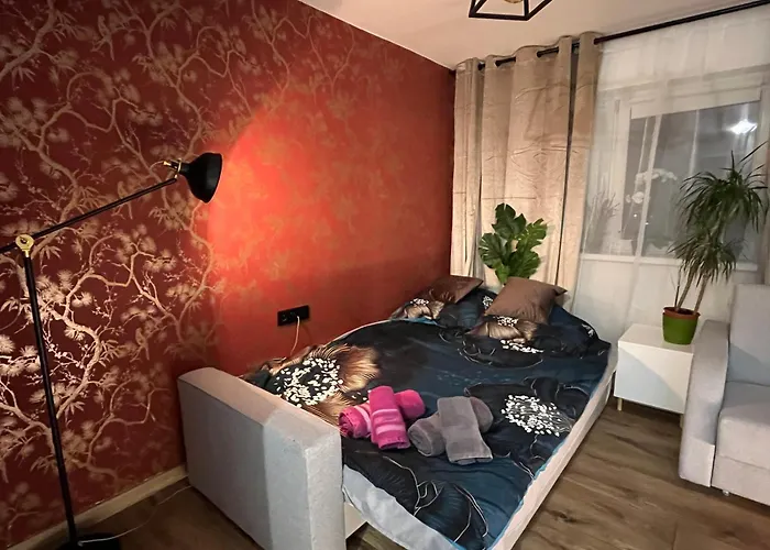 Kameralna Kawalerka W Stylu Loftu Blisko Centrum وارسو